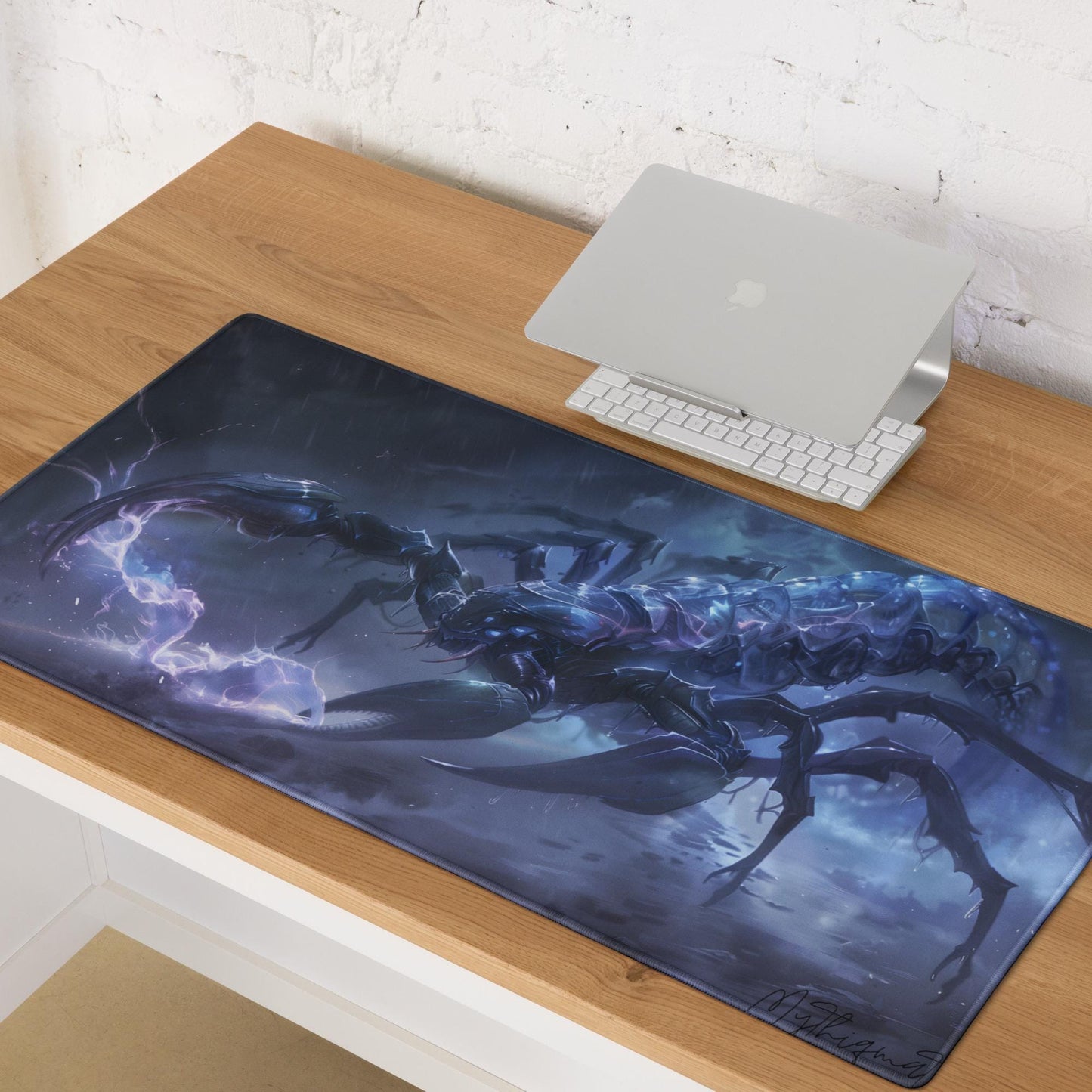 Glass Scorpion - Premium Gaming Desk Mat